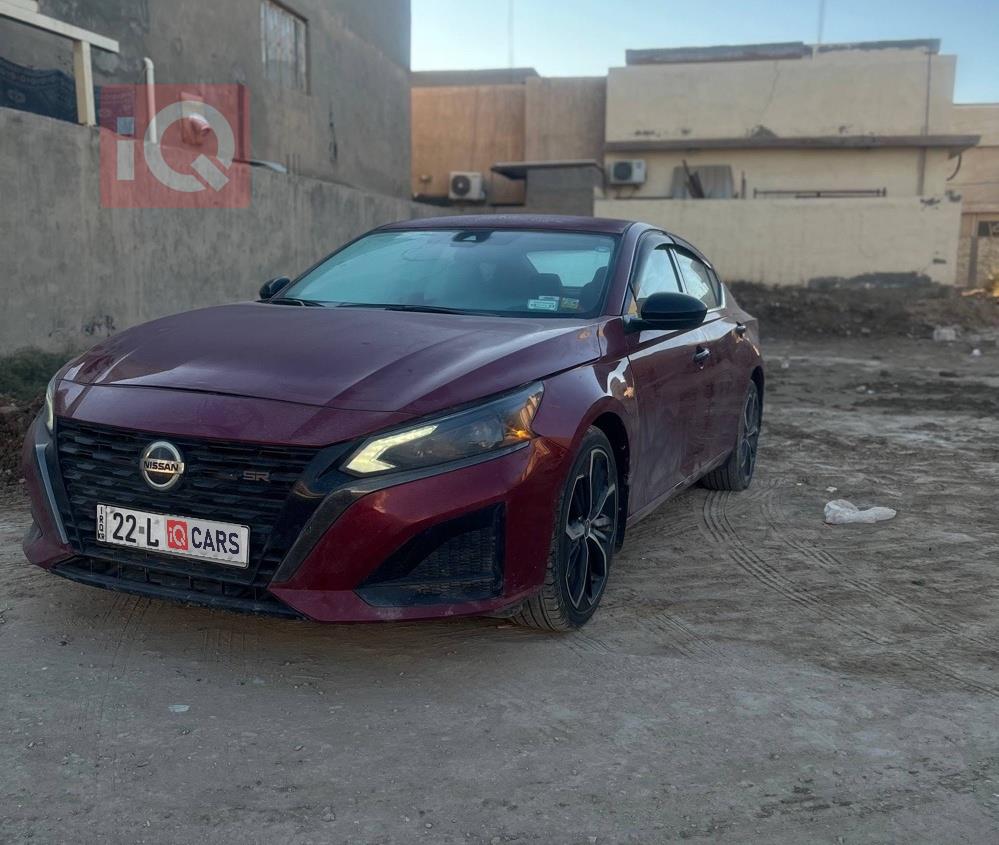 نيسان ألتيما